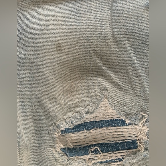 AE light jean size 4 with styled wear - Picture 4 of 5